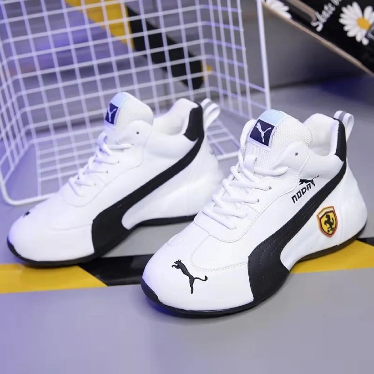 Men's leather surface casual shoes; low-top sports shoes; comfortable white shoes; soft sole men's shoes; new style
